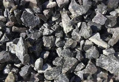 灰口铁与铁矿石 从黑色岩石到精密铸件的工业历程